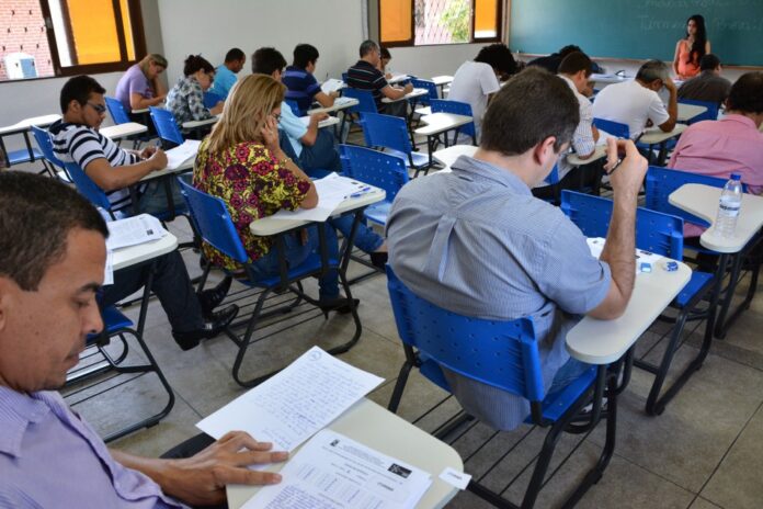 20 concursos públicos para ficar de olho em 2025, com salários de até R$ 17 mil